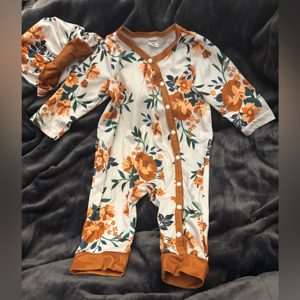 NWOT SHEIN baby outfit size 3-6 months